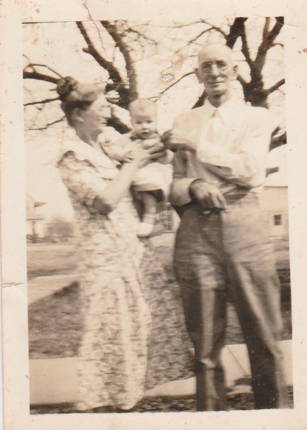 Elza
Elza's father grandparents The Danaway's who raised him, mother died in childbirth and father disappeared
Keywords: Elza