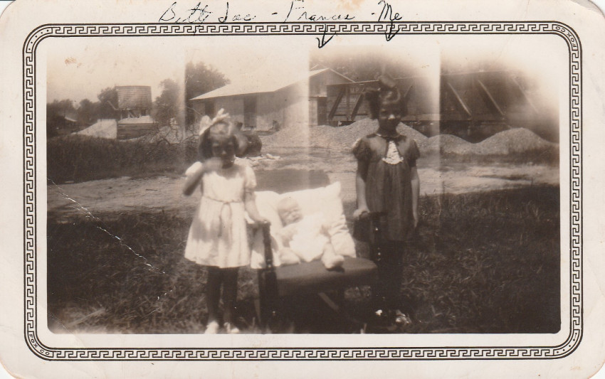 Betty Joe, Francie, Elza
