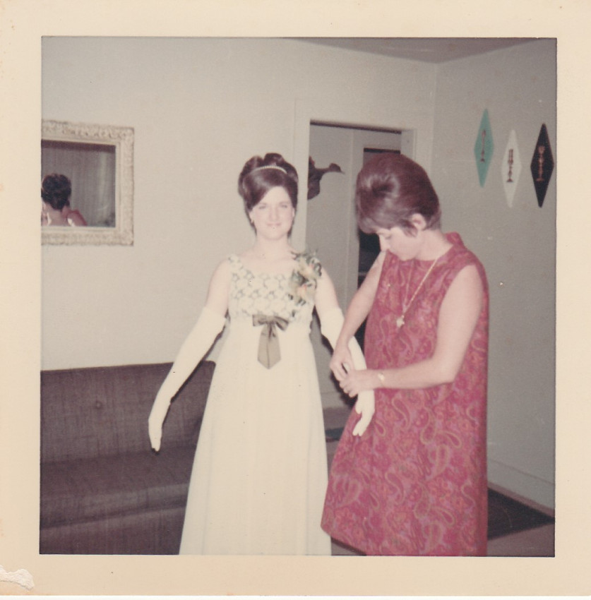Deborah and Linda Mae Bates
