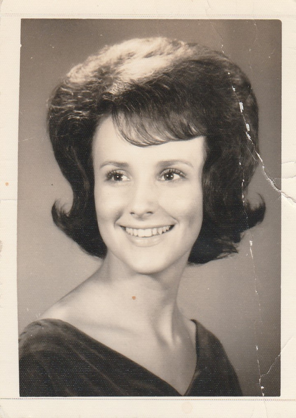 Glenda (Bell) Heitzig
senior year
