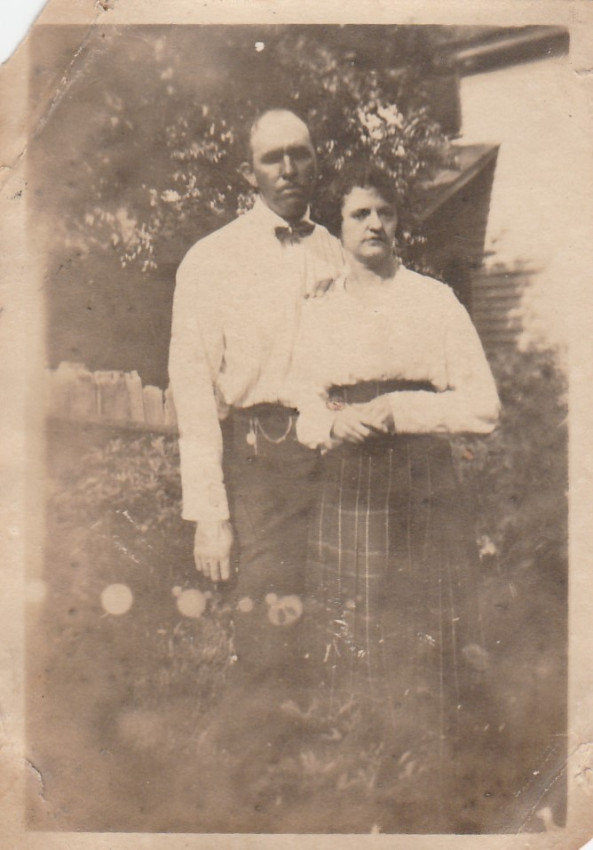 Old Unidentified McClanahan
