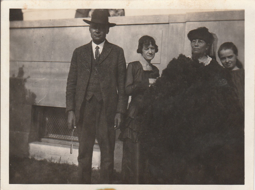 Old Unidentified McClanahan
