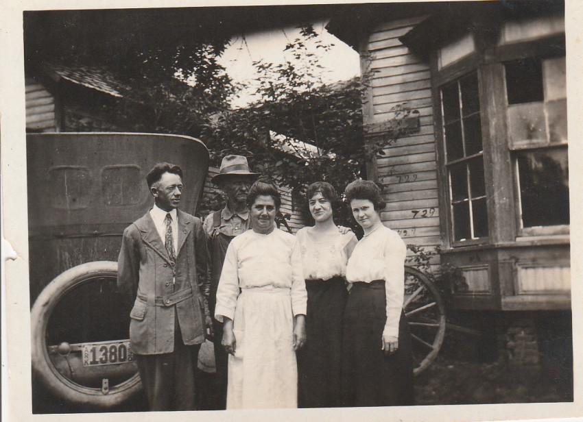 Old Unidentified McClanahan
