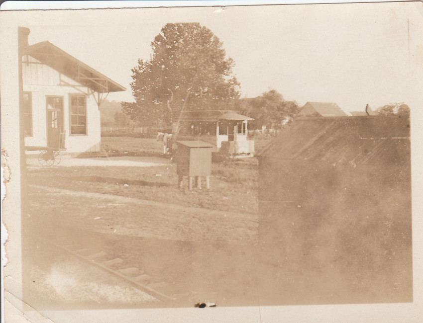 Old Unidentified McClanahan
