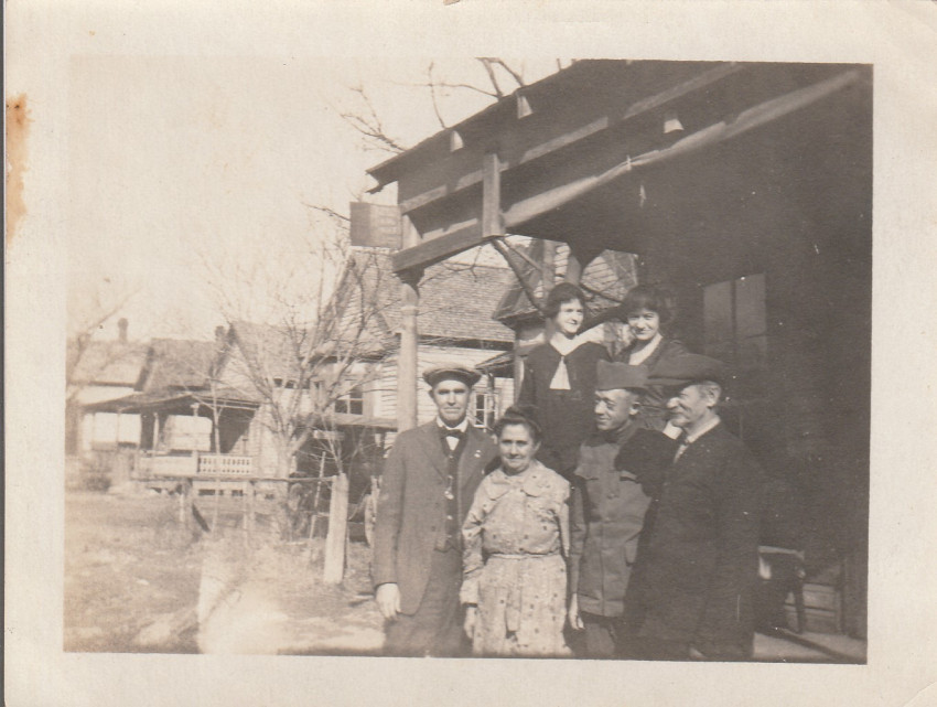 Old Unidentified McClanahan
