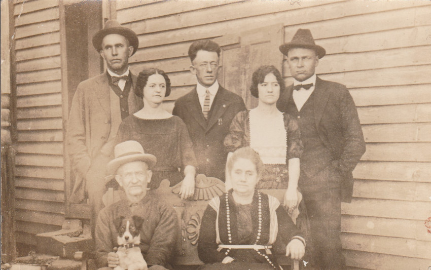 Old Unidentified McClanahan
