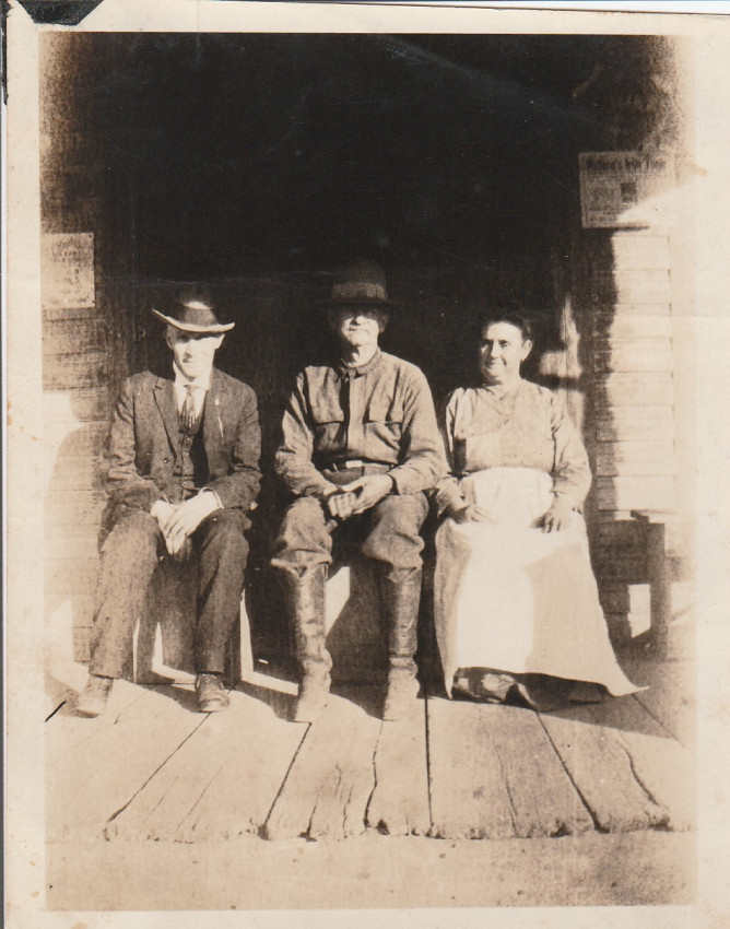 Old Unidentified McClanahan
