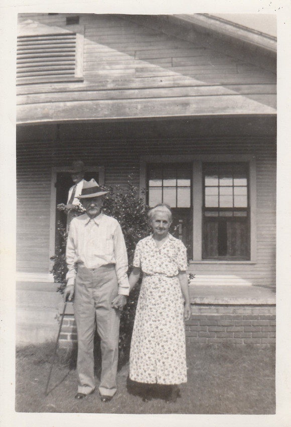 Old Unidentified McClanahan
