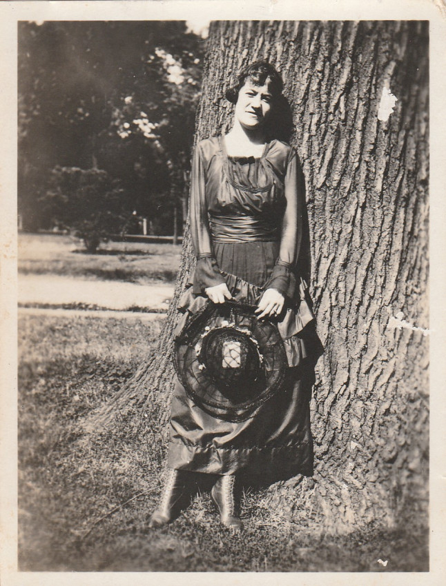 Old Unidentified McClanahan
