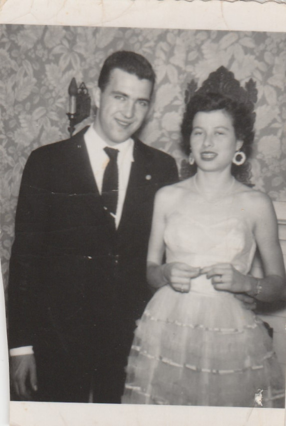 Ed and Elza Tudor
