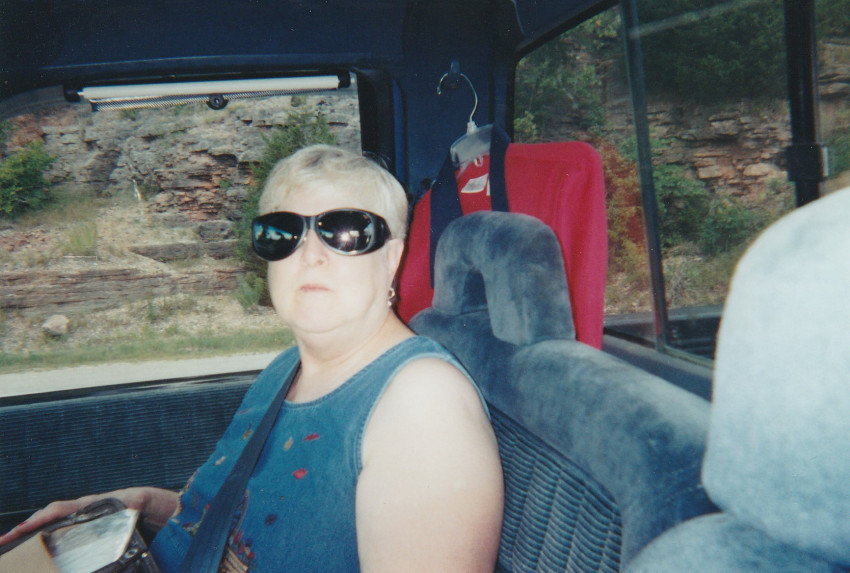 Jenell Buffalow River Valley July 2002
Miss Holleywood
