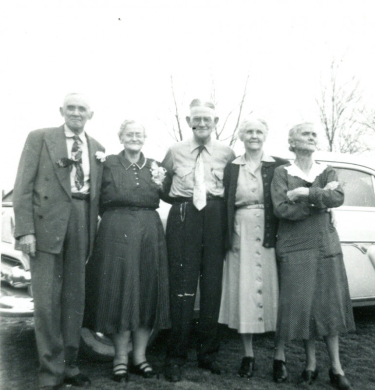 50th Wedding Anniversary Jessie and Jim Woosley
March 5 1955 at Coy Arkansas
